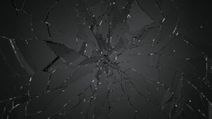 cracked iphone screen wallpaper