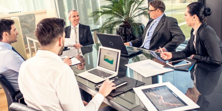 Starting a Business in the Bahamas: What Investors Need to Know