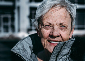 7 Situations Where Personal Medical Alarm Can Save Senior’s Life