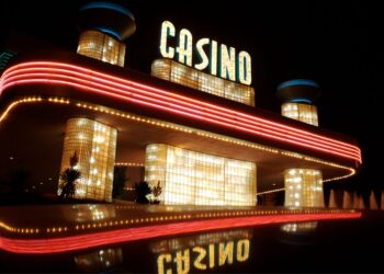How to Play Plinko: A Simple Guide to Winning the Classic Casino Game