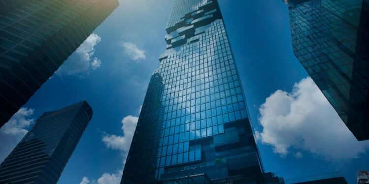 Why High-Value Startups Like Stripe Are Choosing “Stealth Liquidity” and Secondary Markets Over Public Listings