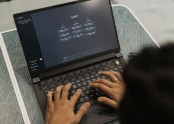 How AI-Powered Knowledge Platforms Are Transforming Modern Business Strategies