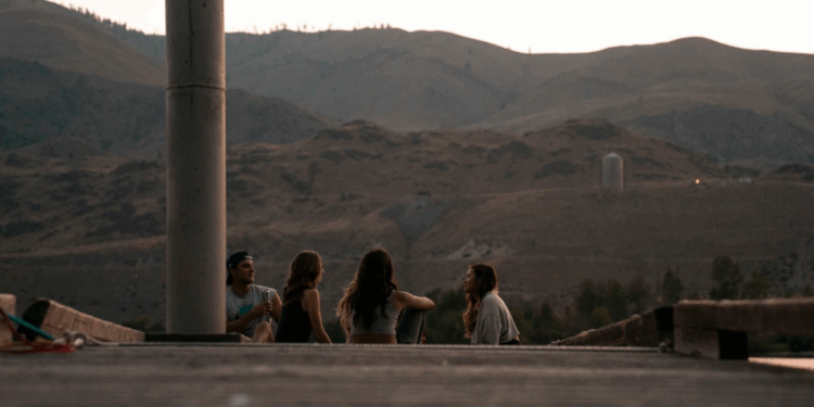 How to Get Personal Space While Staying In the Social Loop