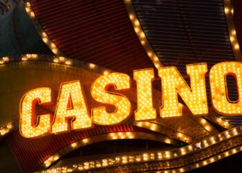 Famous Gamblers Who Became Legends at Bison Casino