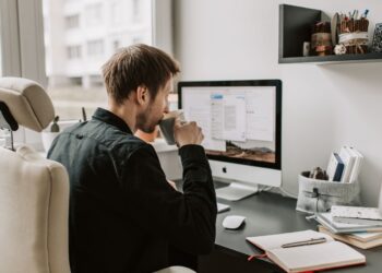 How to Handle Work Permit Extensions for Spouses of International Employees