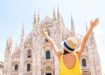 How to Dress for Travel in Style and Comfort