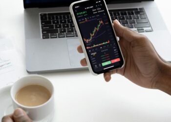 The Emergence of AI Bots for Algorithmic Forex Trading