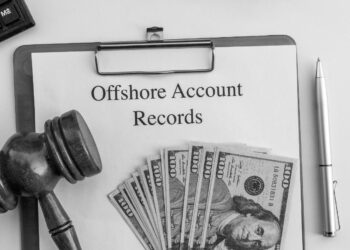 Offshore Savings Accounts for Expats: What They Are and Why They Matter