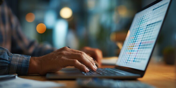 Pool service software for small business: why cash flow depends on cleaner job
records