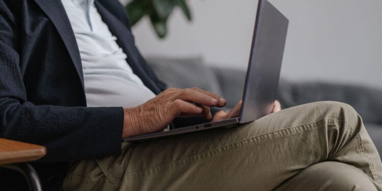 How a Master of Accounting Online Supports Modern Accounting Careers