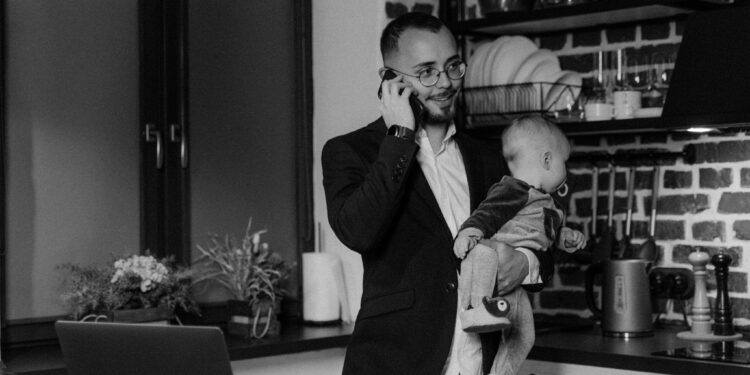 The 6 Best AI Courses for Parents Building New Skills Around a Career
