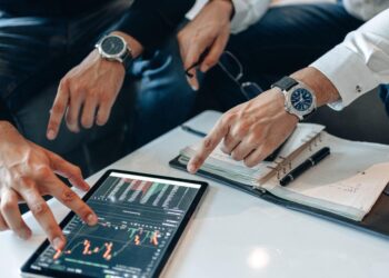 What Venture Capital Investors Look for in Fintech Startups Before Funding