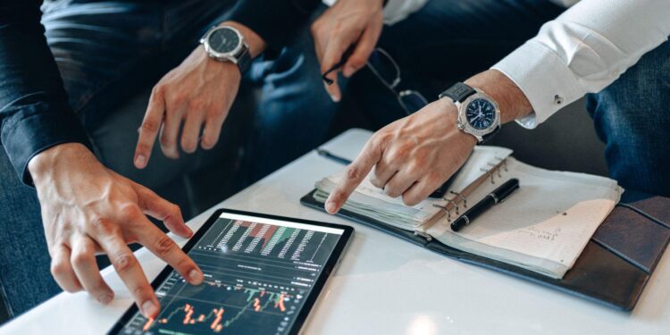 What Venture Capital Investors Look for in Fintech Startups Before Funding